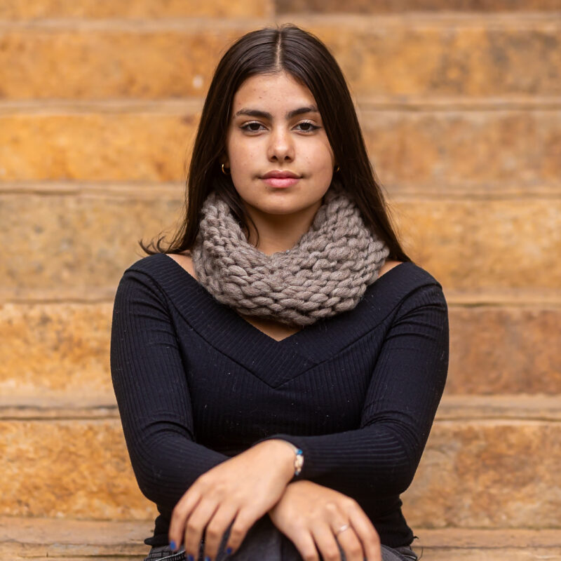 Gola de Lã Natural – Flamê em Tricot Circular | Mãostiqueiras - Cru