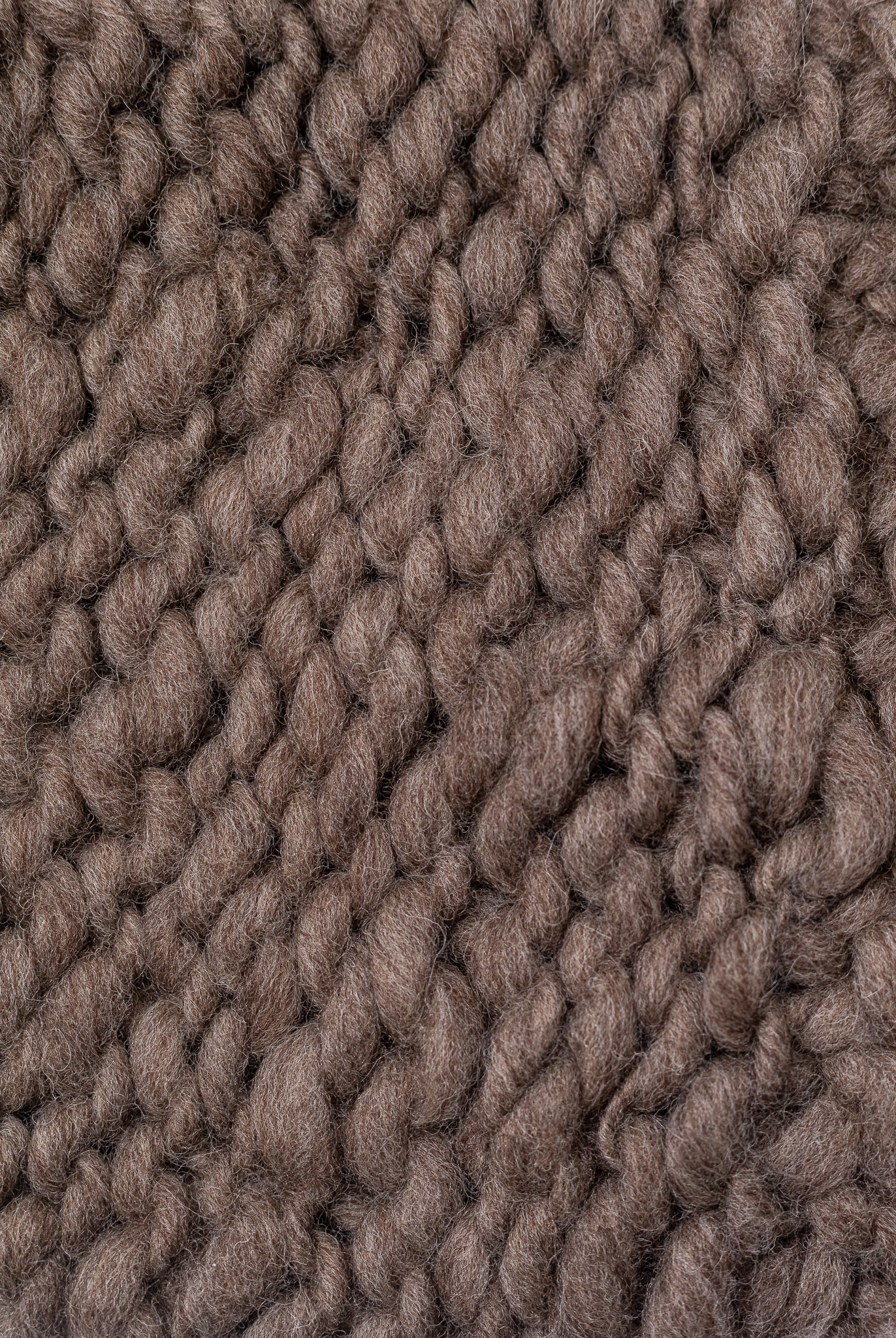 Gola de Lã Natural – Flamê em Tricot Circular | Mãostiqueiras - Imagem 7