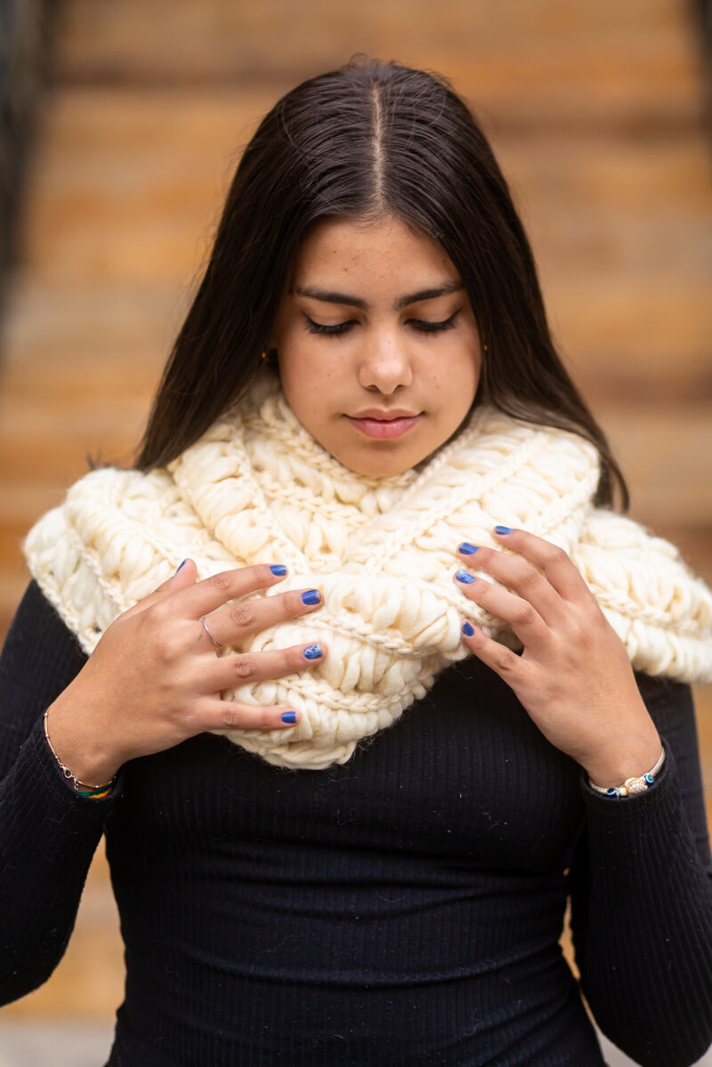 Gola Infinito Crochet Peruano Lã Natural