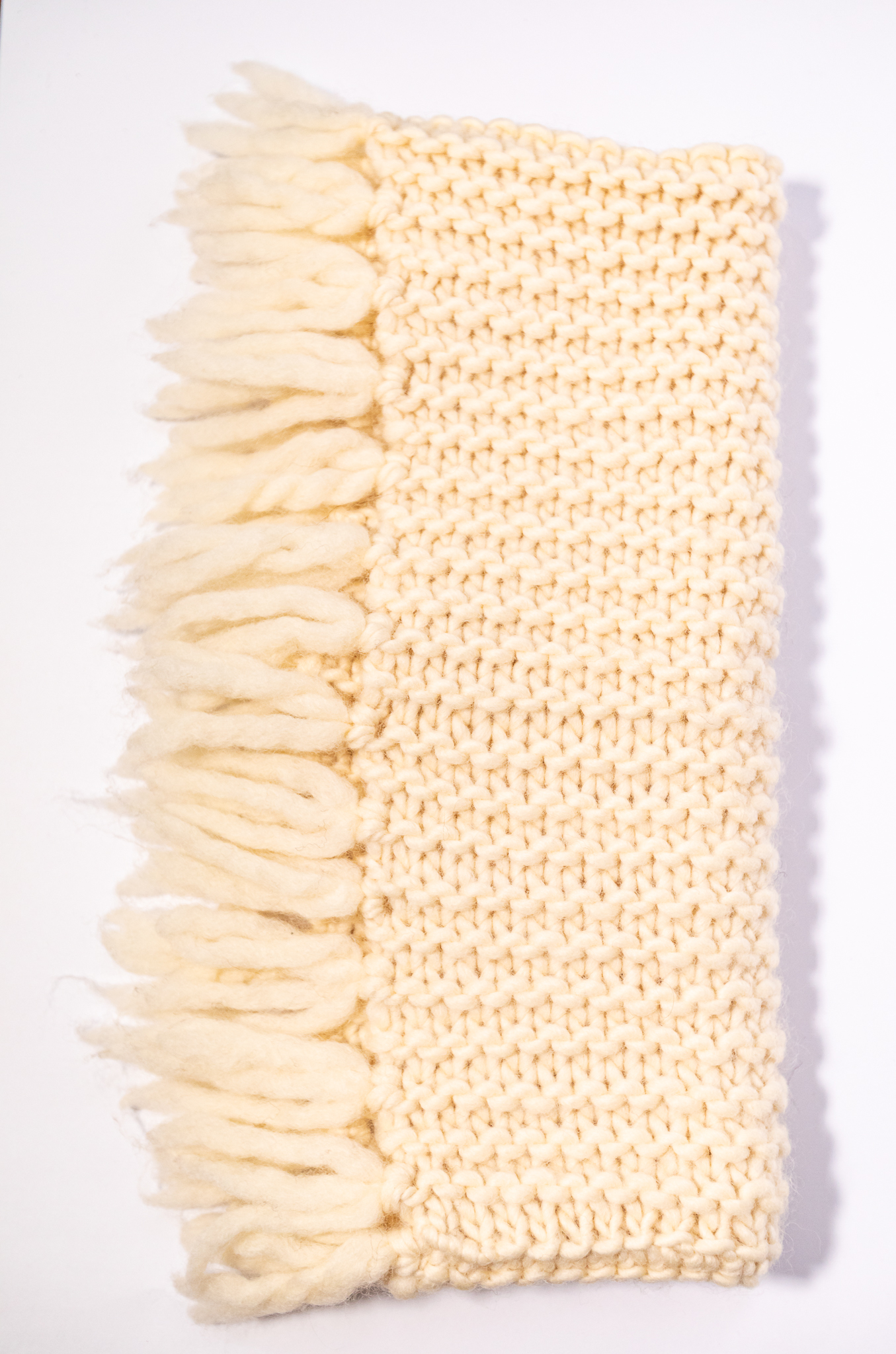 Gola de Lã Natural – Pala em Tricô Artesanal | Mãostiqueiras - Imagem 7