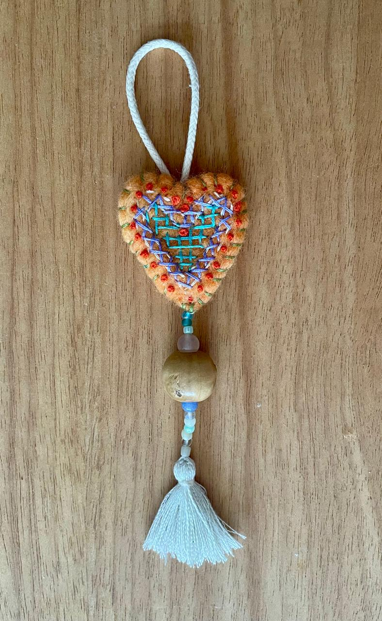 Oficina – Feltragem e bordado – Isabel Milani