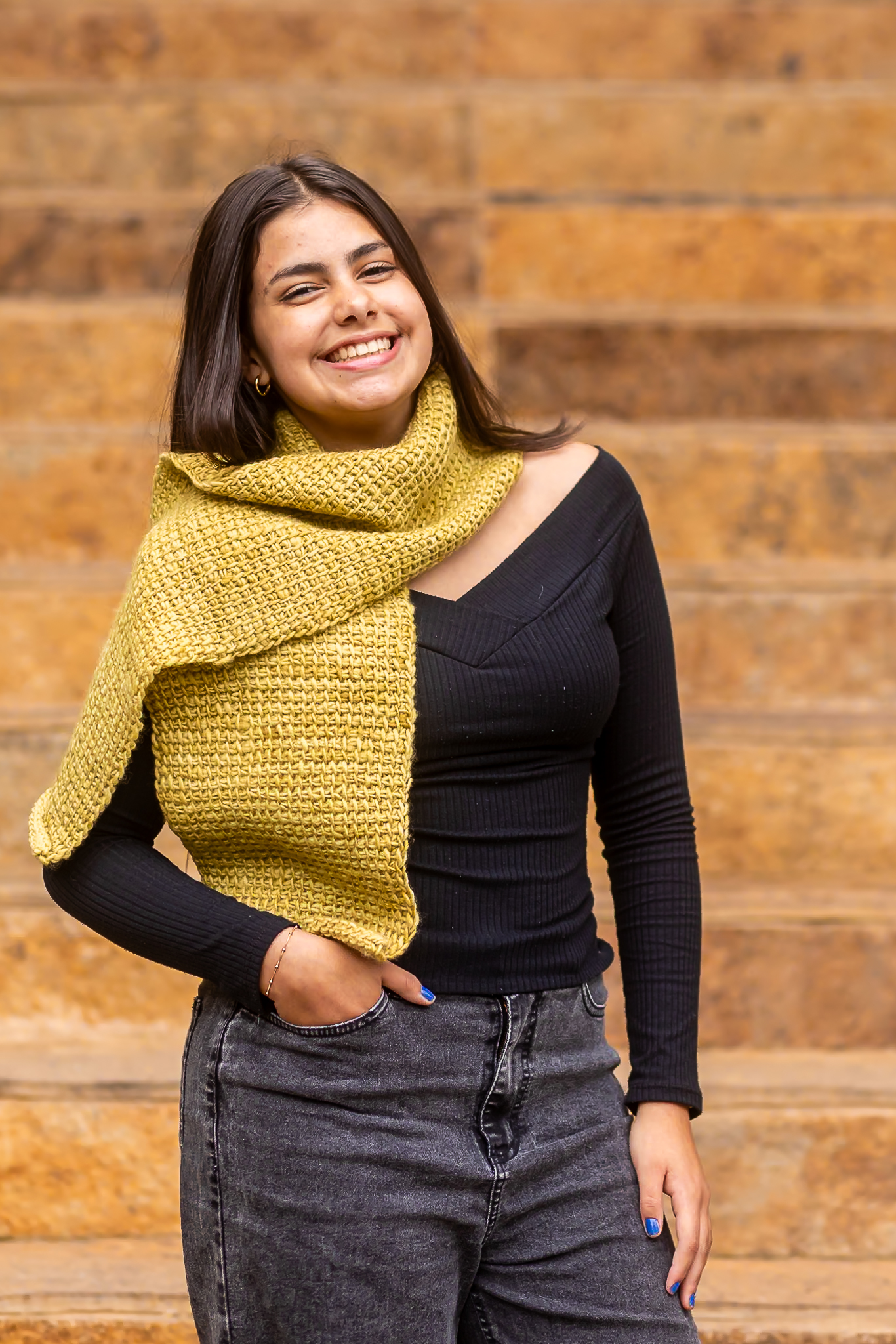 cachecol artesanal em crochet tunisiano feito com lã merino tingida com corantes naturais